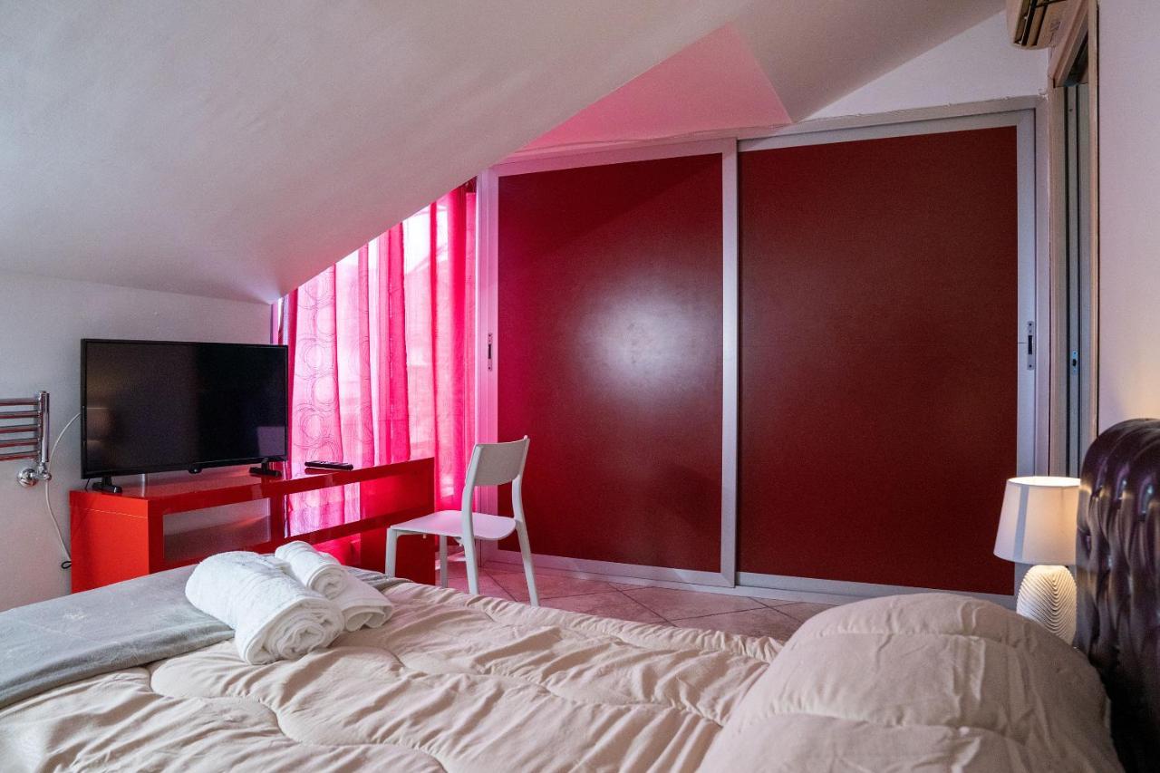 Attic A31 Apartament Rooftop Deluxe سانتا ماريا كابوا فيتيري المظهر الخارجي الصورة
