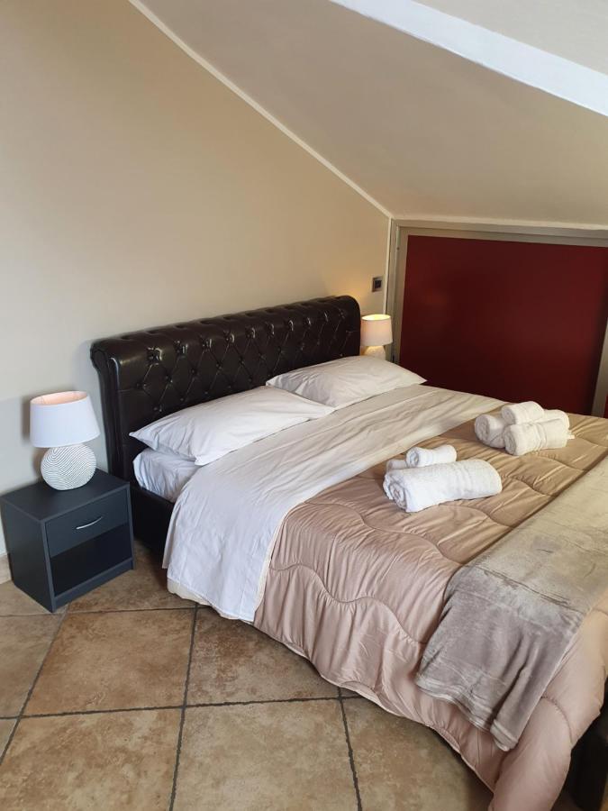 Attic A31 Apartament Rooftop Deluxe سانتا ماريا كابوا فيتيري المظهر الخارجي الصورة